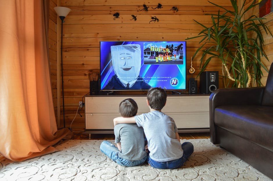 IPtelevision streaming op verschillende apparaten in moderne woonkamer 2026